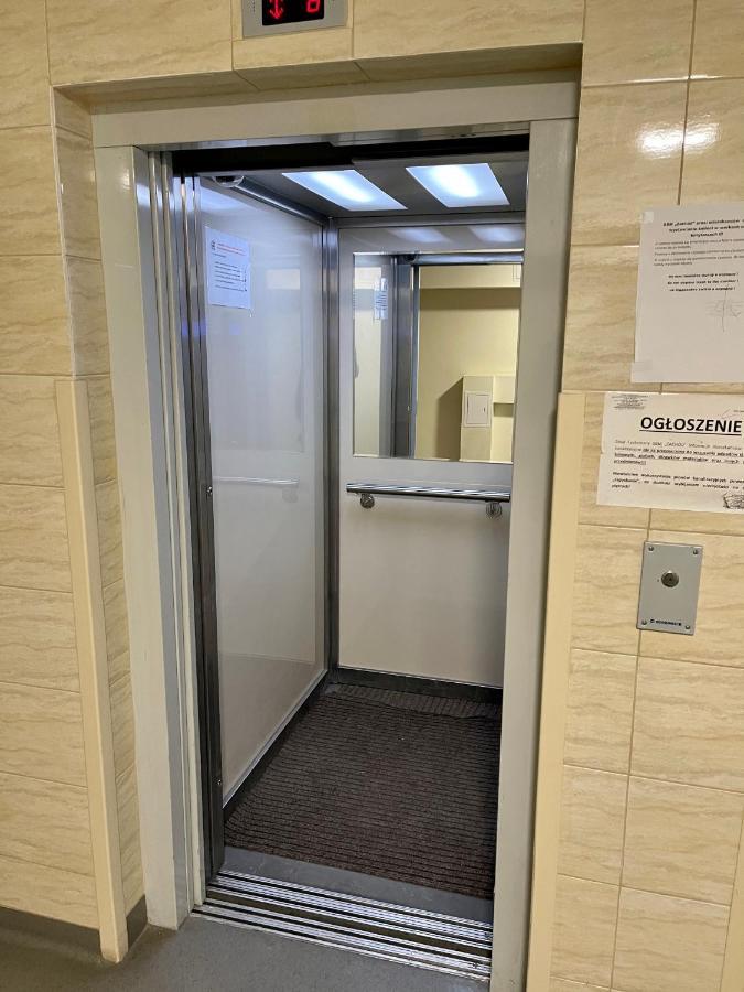 Super Apartament Green Rondo Onz Metro Nowe Wifi 300 Mb/S Aircondition Netflix Spotify Warszawa Eksteriør bilde