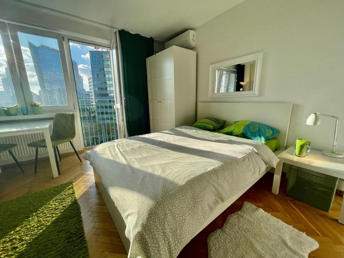 Super Apartament Green Rondo Onz Metro Nowe Wifi 300 Mb/S Aircondition Netflix Spotify Warszawa Eksteriør bilde